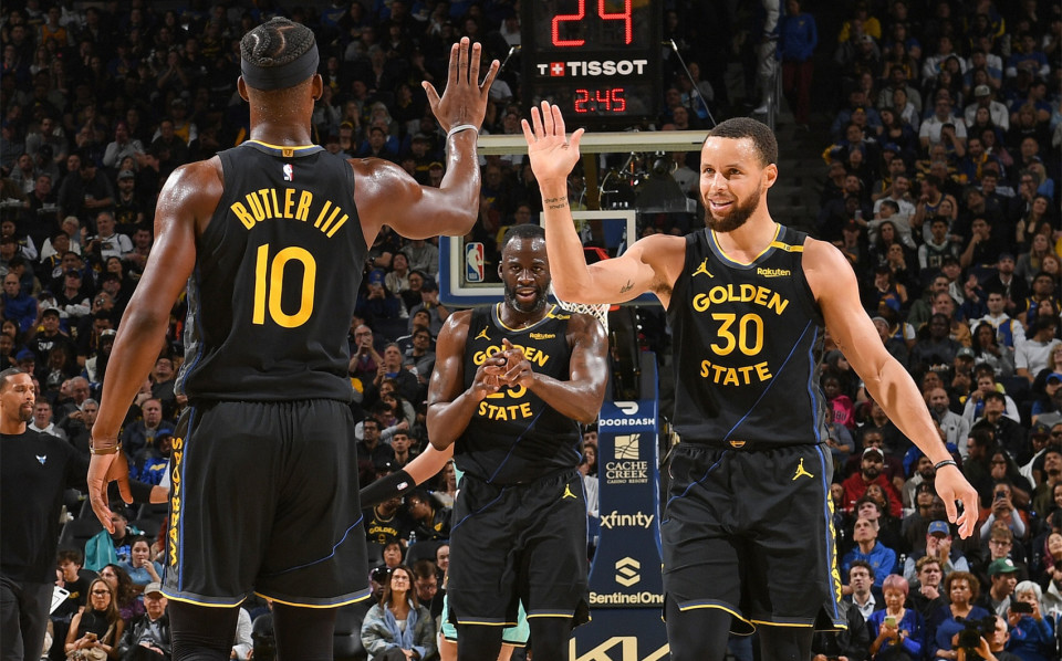 佩莱格里尼：塞维利亚落后时球迷往球场投掷杂物，这样不对（佩莱格里尼批评塞维利亚球迷落后时向场内投掷杂物：不可取）