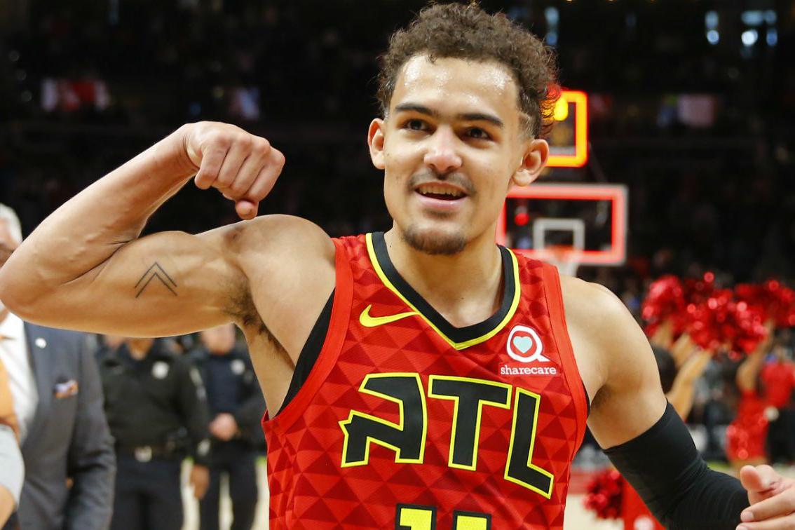 荣耀时刻，姆巴佩领取皇马11月最佳球员奖（姆巴佩荣膺皇马11月最佳球员）