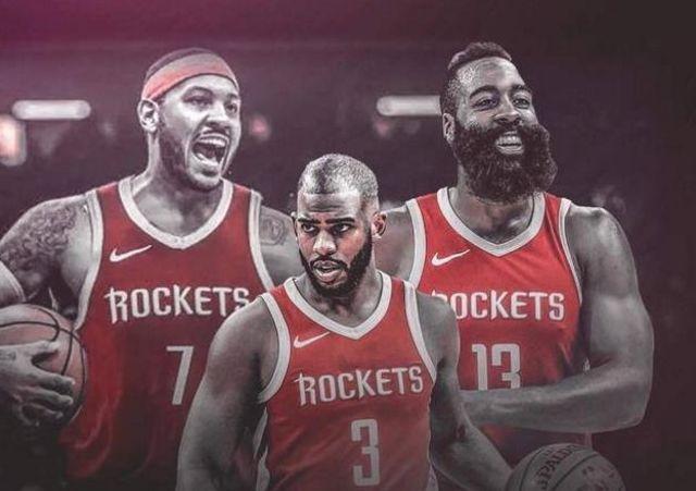 秀西班牙语，弗里克和记者开玩笑：搞什么，你们这些混蛋？（弗里克秀西班牙语与记者打趣：你们这是搞什么，伙计们？）