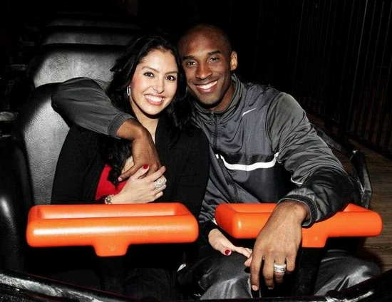 足坛悲喜一夜！AC米兰0-1爆冷被淘汰，13场不败终结，曼联1-1被绝平（足坛冷暖一夜！AC米兰0-1爆冷出局，13场不败告终，曼联1-1遭读秒扳平）