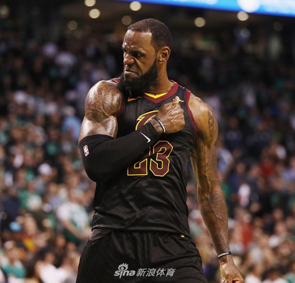 接下来的一个月再进10球，姆巴佩将跃升经典射手榜，仅次于梅西领先C罗（未来一月再进10球，姆巴佩将升至经典射手榜次席，仅逊梅西并反超C罗）