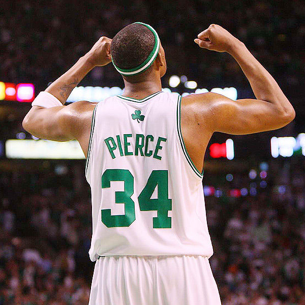 卫冕冠军重新起航，泰州官方发布2026“苏超”球员全国招募令（卫冕王者再启新程，泰州官宣2026年“苏超”球员全国招募）